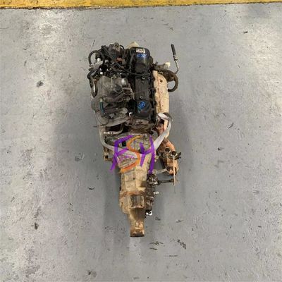 Bom preço. Motor de gasolina Toyota 2RZ 4 cilindros de segunda mão em Toyota Hiace em linha