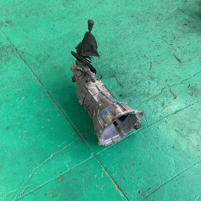 Bom preço. Excelente produto 4JB1T 2WD 4WD caixa de engrenagens usada para pick-up Isuzu em linha
